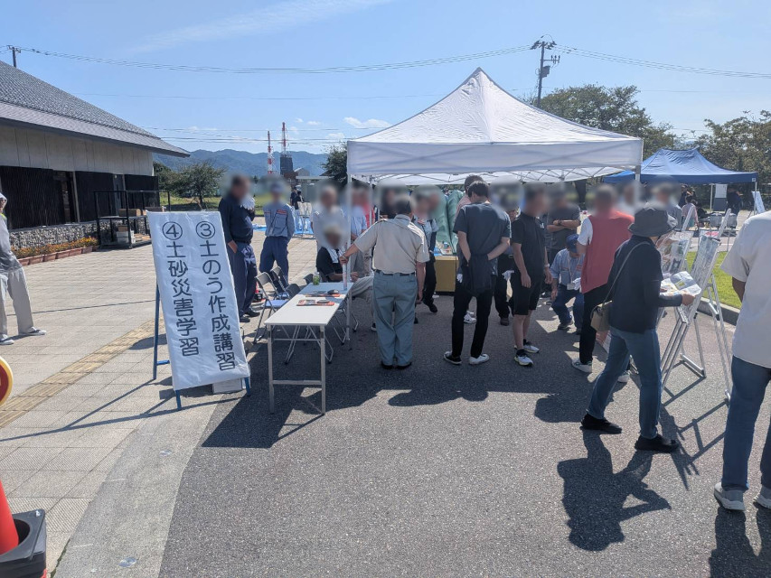 【胎内市総合防災訓練】土嚢作成体験受付テント