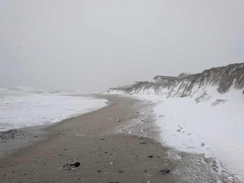 真冬の日本海は厳しいです