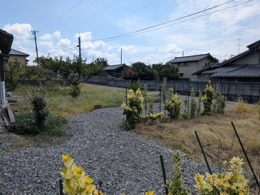 先ずは、地目を「畑」から「宅地」に変更します